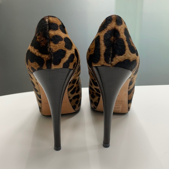 Used Animal print Brian Atwood shoes - Picture 3 of 4